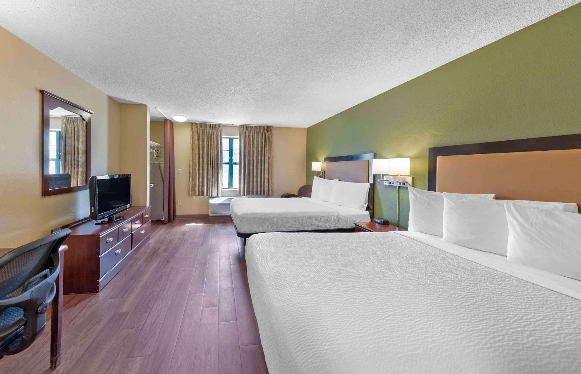Extended America - Seattle - Lynnwood