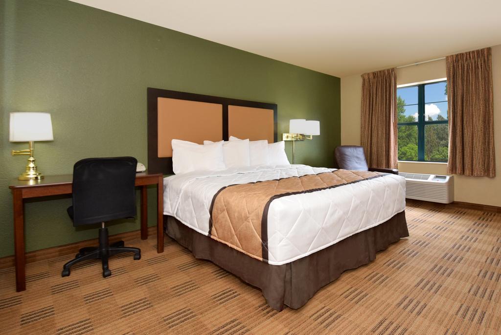 Extended America - Seattle - Lynnwood